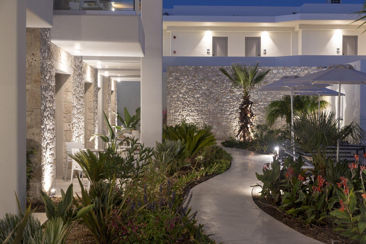 Oneiro Boutique Hotel Tigkaki  Exterior photo